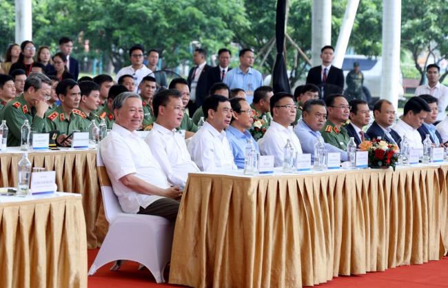 Tổng Bí thư Tô Lâm dự lễ khởi công xây dựng sân vận động PVF